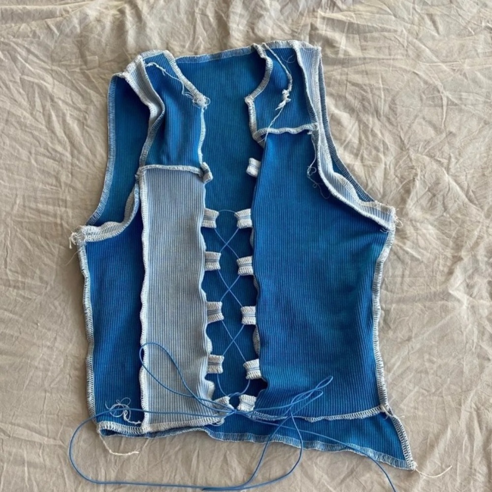 Color block crop top